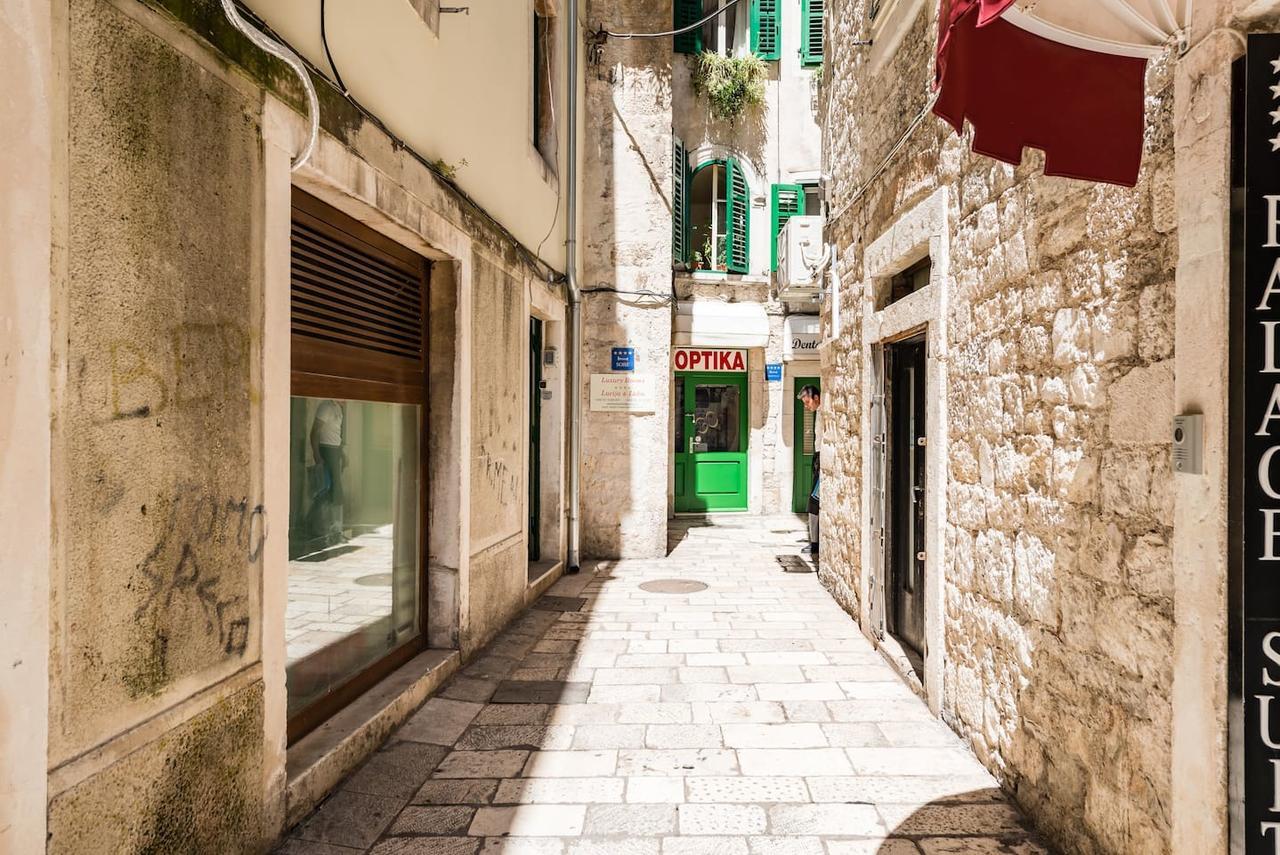 Guesthouse Main Square Split Exterior photo